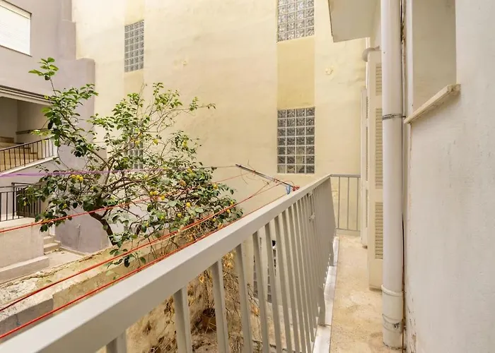 Spacious 2 Bedrm In Pangrati Athens Center